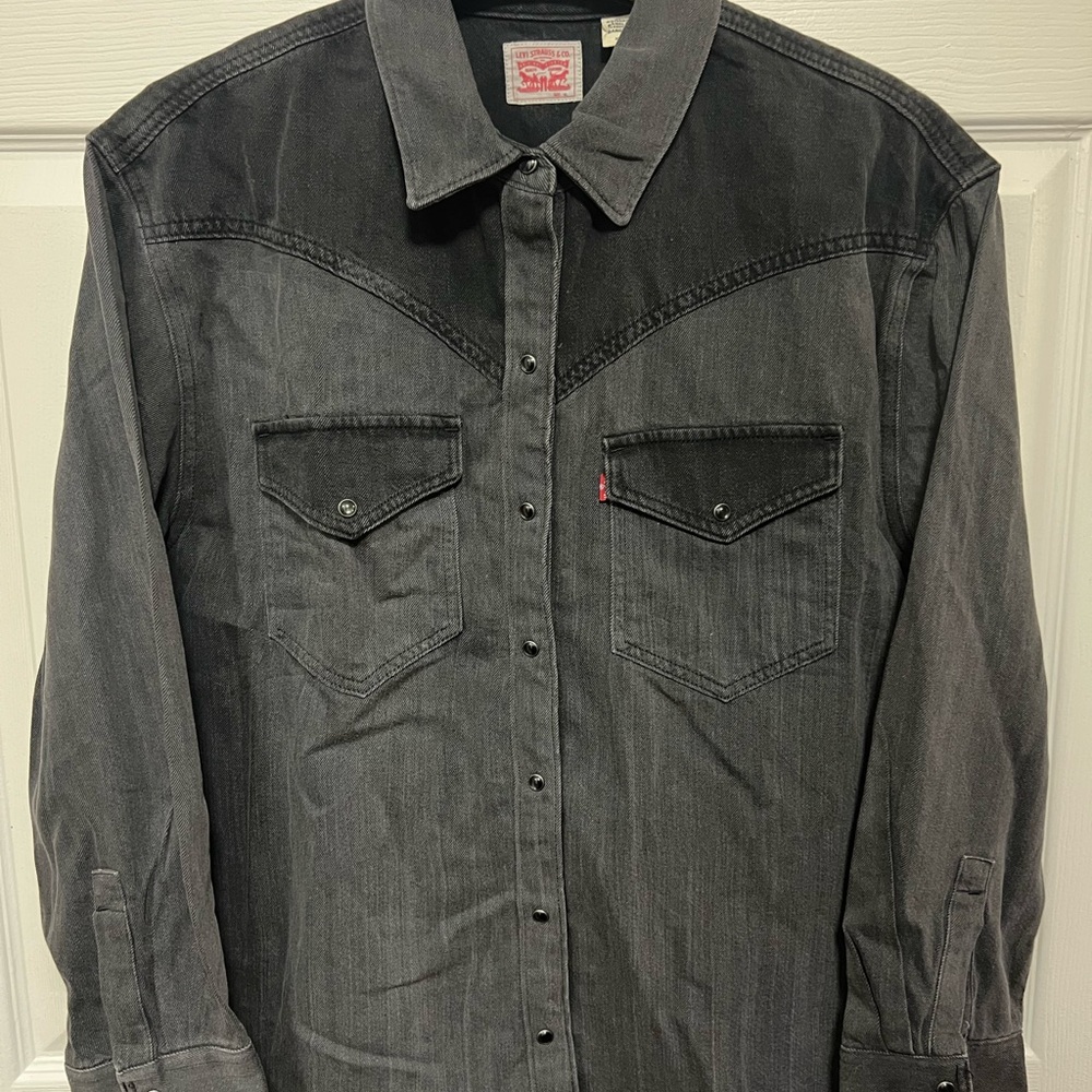 Levi’s Women’s Black & Grey Denim Snap Button Western Shirt | Size XL